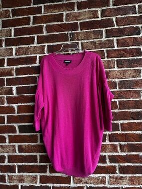 Express Fuchsia Scoop Neck Relaxed Knit Sweater